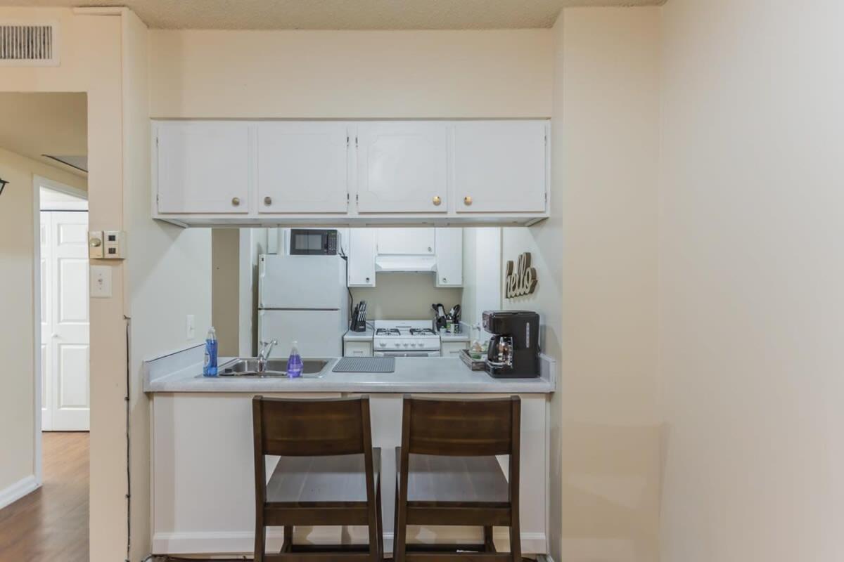 Affordable Downtown Memphis Apartment W Views Exteriör bild